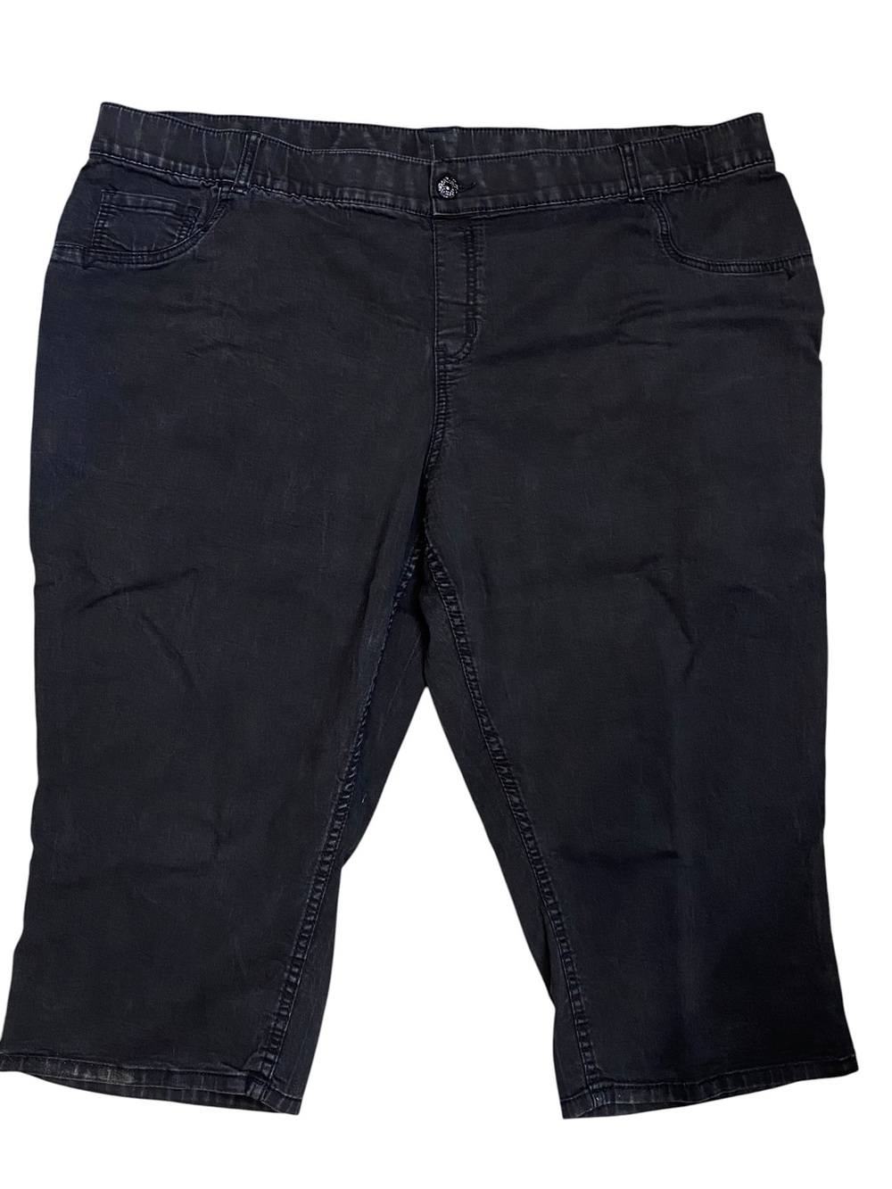 Lane Bryant Women's plus size 28  Black fade denim Capris /Bermuda shorts